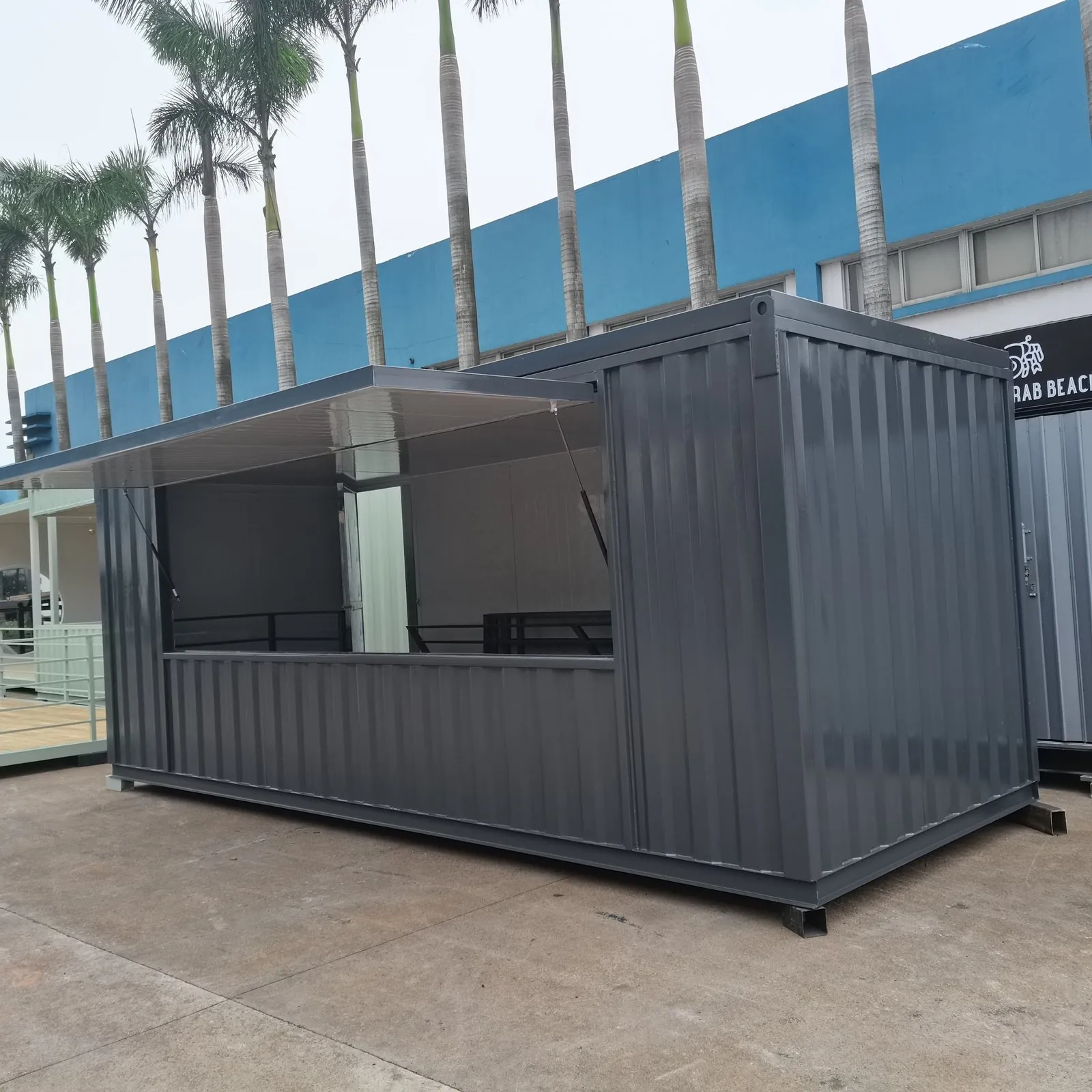 Container retail unit